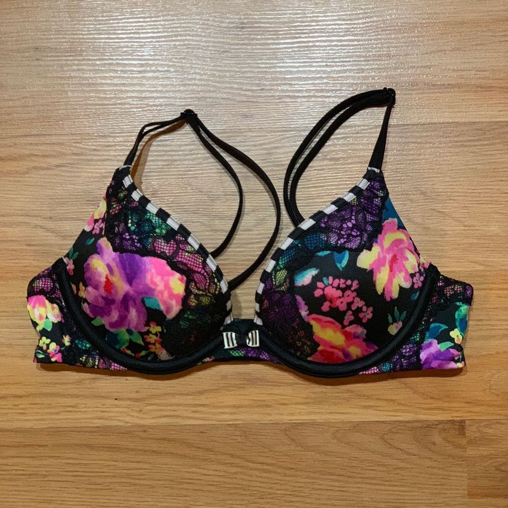 Victoria’s Secret Very Sexy Push Up Bra